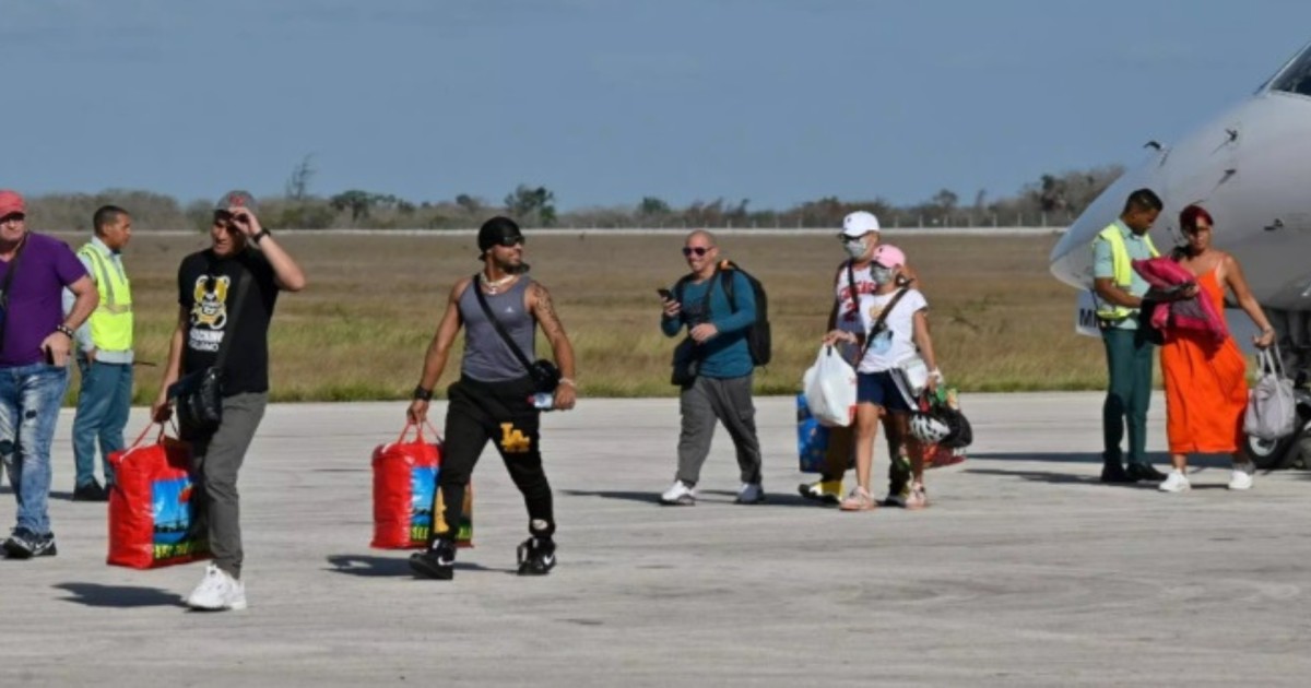 Culmina Evacuaci N De M S De Cubanos Varados En Hait Adn Cuba